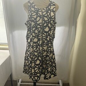 Boston Proper Black & White Geometric Zip-Front shift Dress